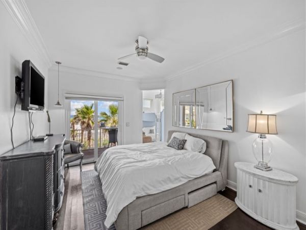 Navarre Vacation Home 5 Bedroom