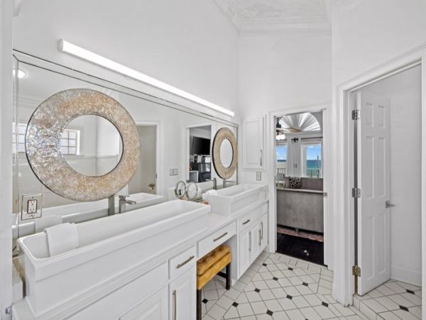 Navarre Vacation Home 5 Bedroom