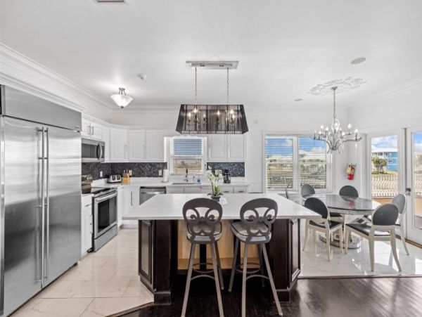 Navarre Vacation Home 5 Bedroom