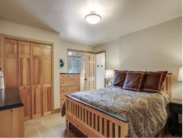 Breckenridge Luxury Vacation Home Sleeps 20 Guests