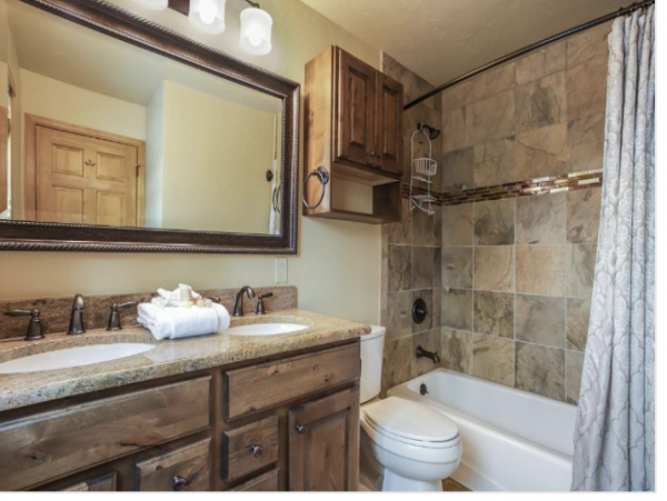 Breckenridge Luxury Vacation Home Sleeps 20 Guests