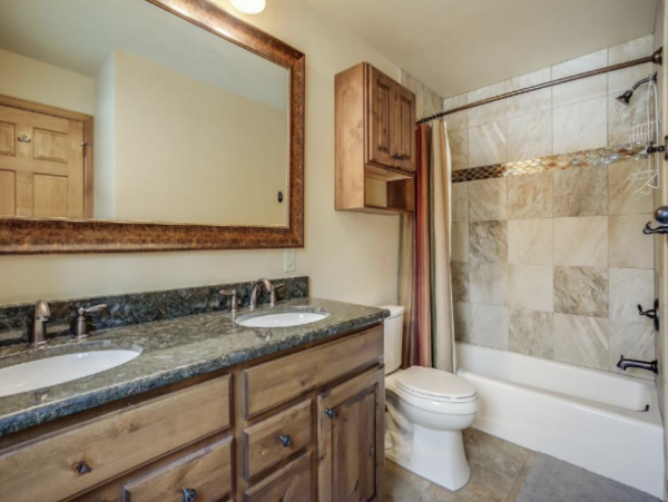 Breckenridge Luxury Vacation Home Sleeps 20 Guests