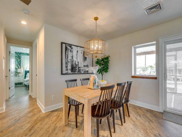 Apollo Beach Luxury Four Bedroom Home Private Pool & Dock