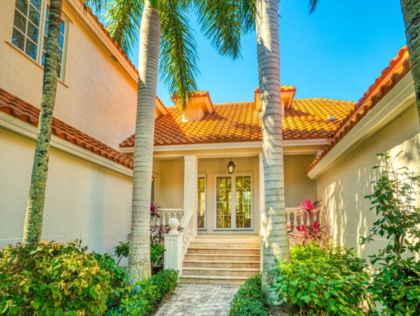 Luxury 6 Bedroom Vacation Pool Home in Sanibel Sleeps 11
