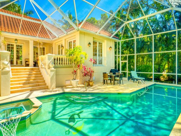 Luxury 6 Bedroom Vacation Pool Home in Sanibel Sleeps 11
