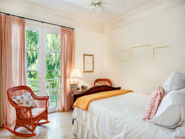Luxury 6 Bedroom Vacation Pool Home in Sanibel Sleeps 11
