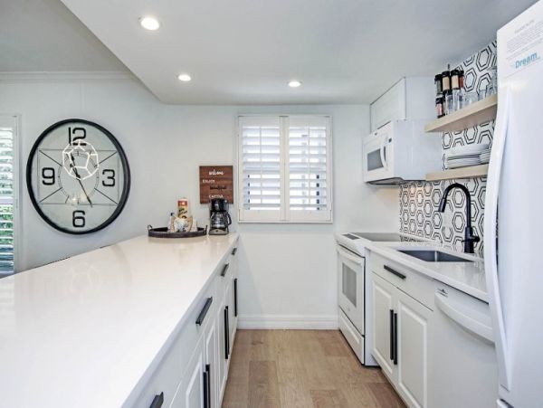Gulf-Front Getaway with Stunning Views and Comfortable Amenities