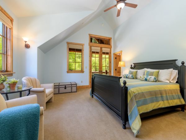 Six Bedroom Six Bathrooms Luxury Home Estate With Hot Tub