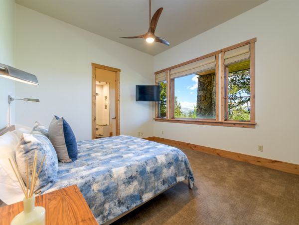 Six Bedroom Six Bathrooms Luxury Home Estate With Hot Tub