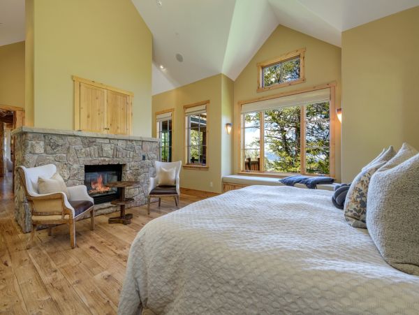 Six Bedroom Six Bathrooms Luxury Home Estate With Hot Tub