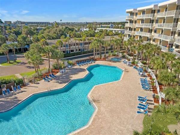 Fort Walton Vacation Condo Two Bedroom Walk to Beach
