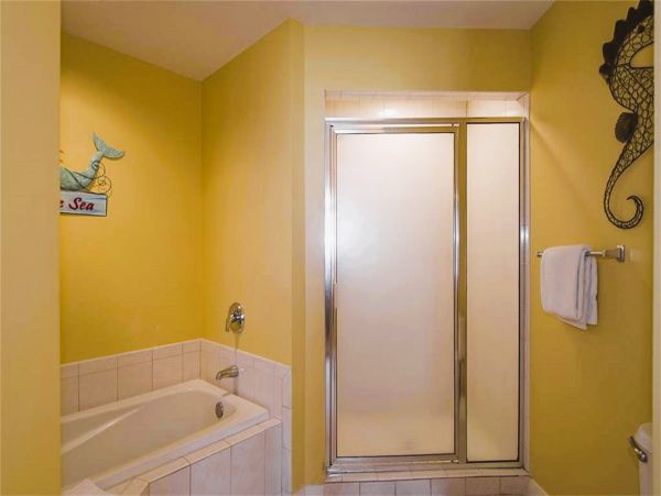 Fort Walton Vacation Condo Two Bedroom Walk to Beach