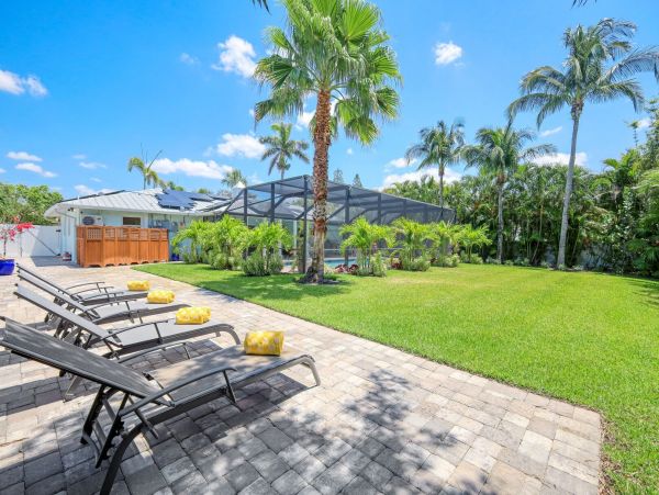 Naples Vacation Home Three Bedroom