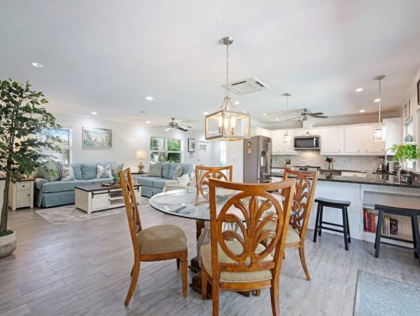 Naples Vacation Home Three Bedroom