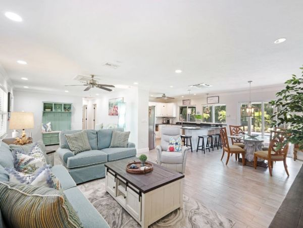 Naples Vacation Home Three Bedroom