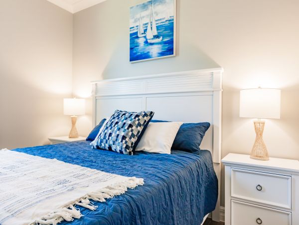 Naples Vacation Pool Home Four Bedroom Walk to Beach
