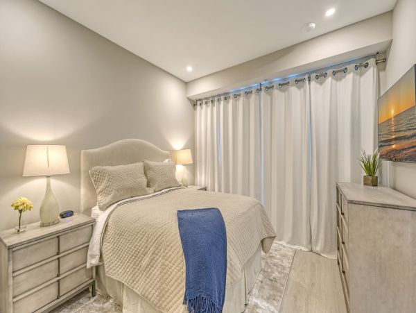 Beachfront Elegance with Panoramic Gulf Views in Siesta Key