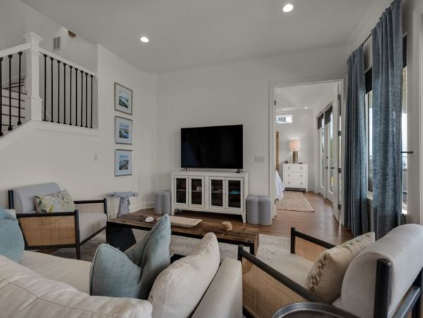 Waterfront 5 Bedroom Perfect Getaway in Pensacola Beach