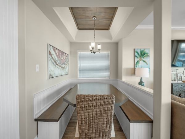 Beachfront Vacation Rental with 11 Bedrooms Sleeps 36
