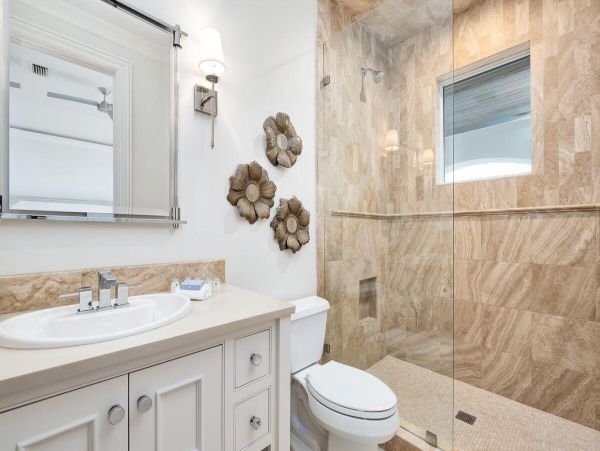 Gulf Views Vacation Pool Home in Destin Sleeps 28 Guests