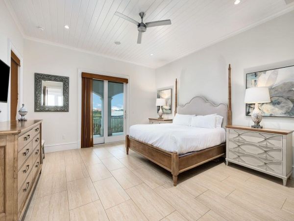 Gulf Views Vacation Pool Home in Destin Sleeps 28 Guests