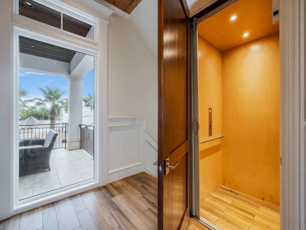 Gulf Views Vacation Pool Home in Destin Sleeps 28 Guests
