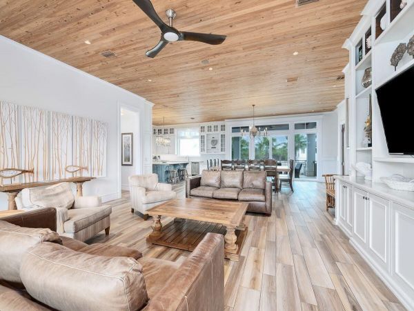 Gulf Views Vacation Pool Home in Destin Sleeps 28 Guests