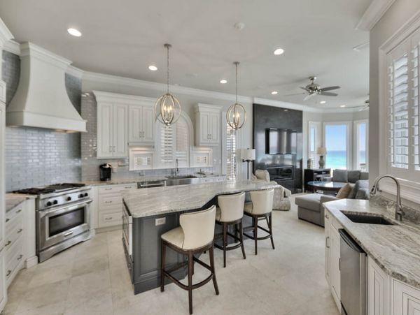 Destin Vacation Rental: Beachfront Luxury Awaits You