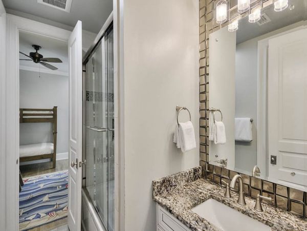 Destin Vacation Rental: Beachfront Luxury Awaits You