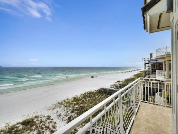 Destin Vacation Rental: Beachfront Luxury Awaits You