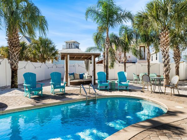 Tropical Oasis with 6 Bedrooms and Private Pool in Destin