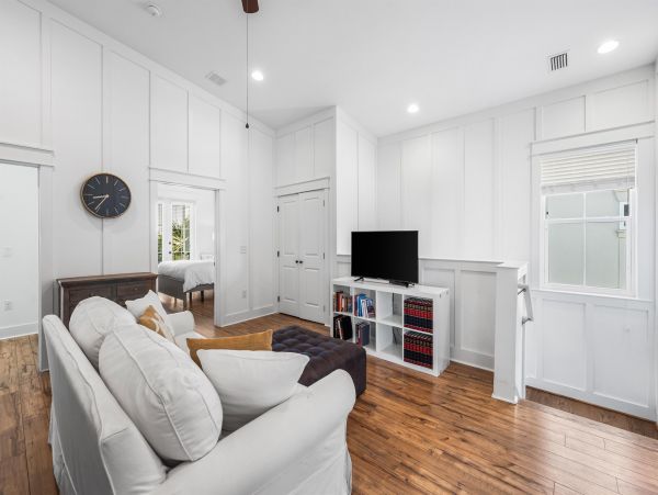 Tropical Oasis with 6 Bedrooms and Private Pool in Destin