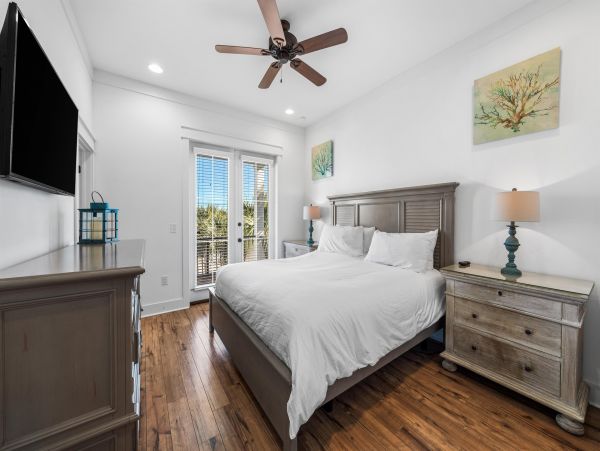 Tropical Oasis with 6 Bedrooms and Private Pool in Destin