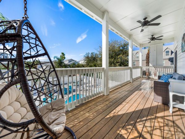 Tropical Oasis with 6 Bedrooms and Private Pool in Destin