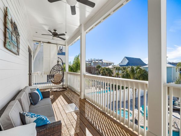 Tropical Oasis with 6 Bedrooms and Private Pool in Destin