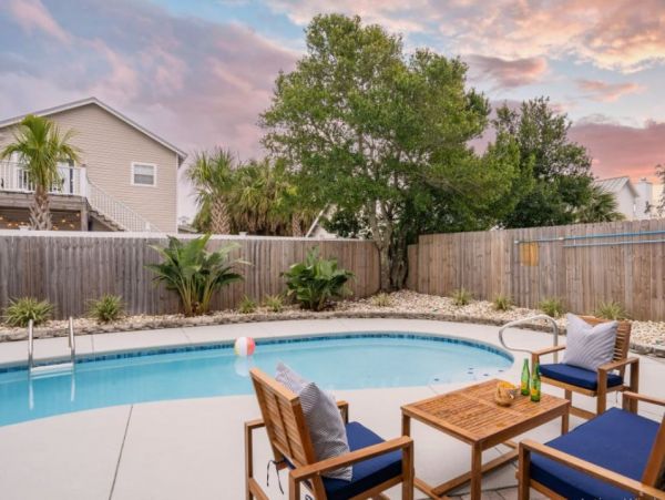 Destin Vacation Home Sleeps 16 Guests