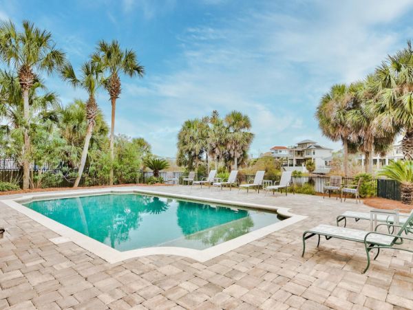 Destin Vacation Home Steps to Beach Nine Bedroom