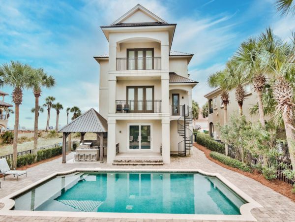Destin Vacation Home Steps to Beach Nine Bedroom