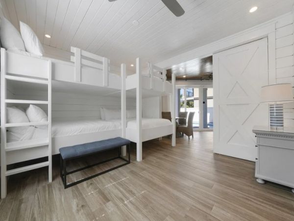 Walk to Beach Vacation Pool Home in Destin