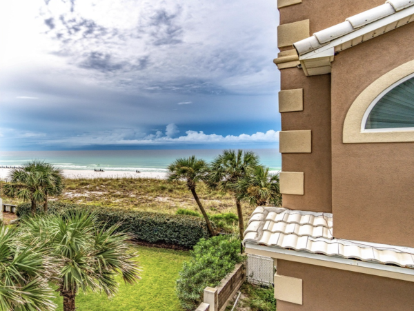 Luxury Vacation Rental in Destin  Family-Friendly Vacation Home
