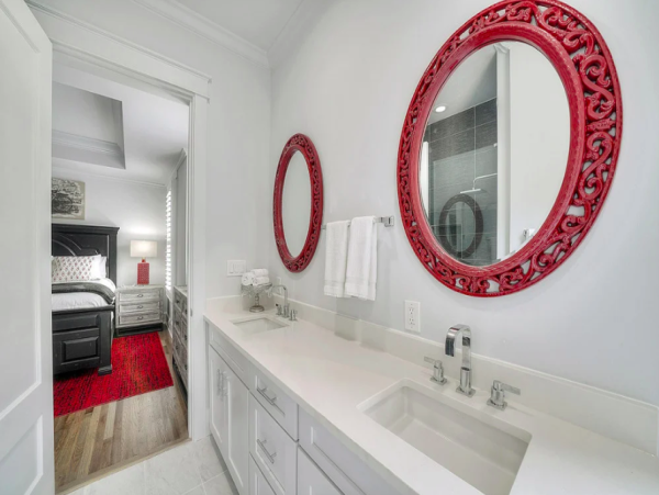 Luxurious Destin Beachfront Retreat: 8-Bedroom, 9-Bathroom Vacation Home