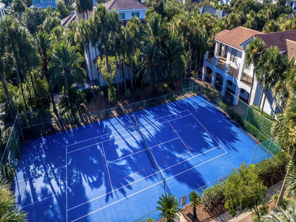 Luxurious Destin Beachfront Retreat: 8-Bedroom, 9-Bathroom Vacation Home