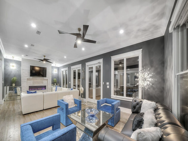 Luxurious Destin Beachfront Retreat: 8-Bedroom, 9-Bathroom Vacation Home