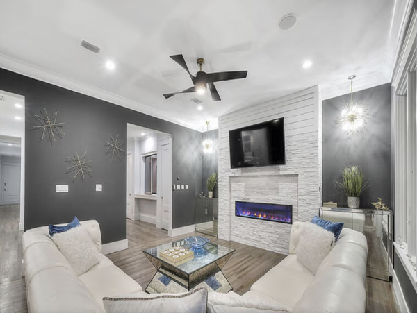 Luxurious Destin Beachfront Retreat: 8-Bedroom, 9-Bathroom Vacation Home
