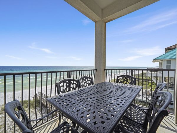Destin Vacation Rental: Beachfront Luxury & Comfort
