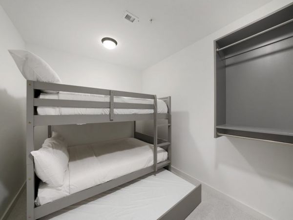 Luxury Vacation Rental in Destin: Beachfront Bliss Awaits!