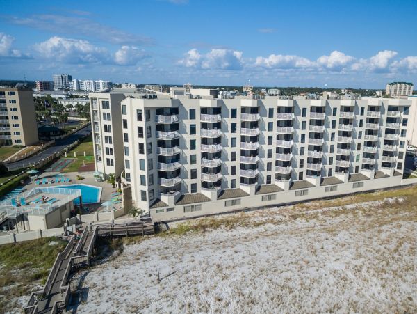 Luxury Vacation Rental in Destin: Beachfront Bliss Awaits!