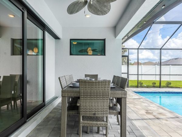 Cape Coral Vacation Home Four Bedroom
