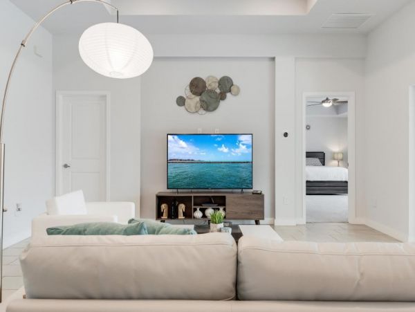 Cape Coral Vacation Home Four Bedroom