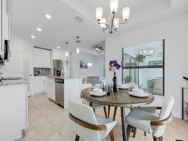 Cape Coral Vacation Home Four Bedroom